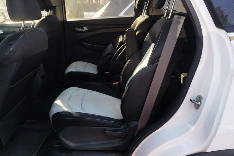 Used Wuling Hongguang S3 2018 1.5L Manual Standard Version China V Standard