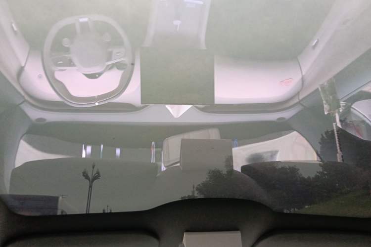 Used Xiaomi Auto YU7 2025 Ultra-Long Range Rear-Wheel Drive Version Headliner