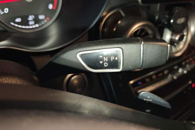 Used Mercedes-Benz GLC 2019 Facelift GLC 260 L 4MATIC Luxury Model