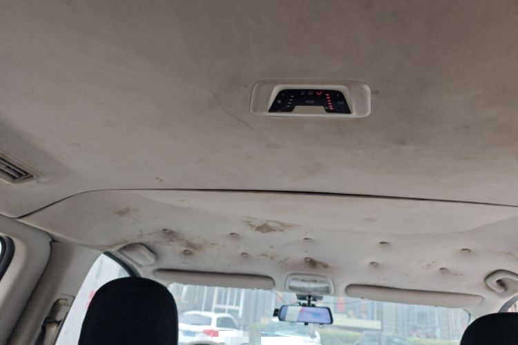 Used SAIC MAXUS G10 2014 2.0T Manual Elite Edition