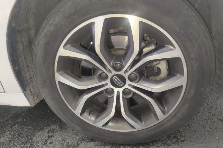 Used Geely Auto Emgrand GT 2017 1.8T Luxury Model
