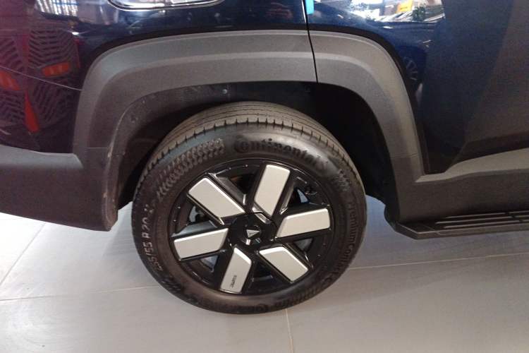 Used Deepal G318 2024 Four-Wheel-Drive Air Suspension Model
