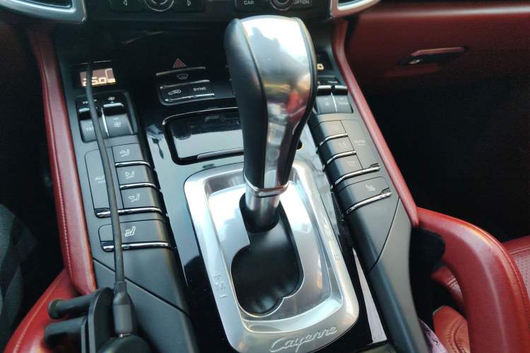 Used Porsche Cayenne 2014 Cayenne Platinum Edition 3.0T