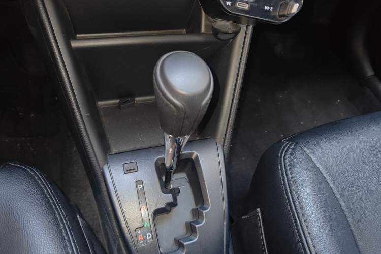 Used Toyota YARiS L Zhi Xiang 2021 1.5L CVT Leading Edition Gear Lever