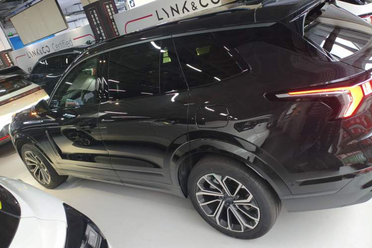 Used Lynk & Co 09 EM-P 2025 2.0TD EM-P Four-Wheel Drive Max Five Seats