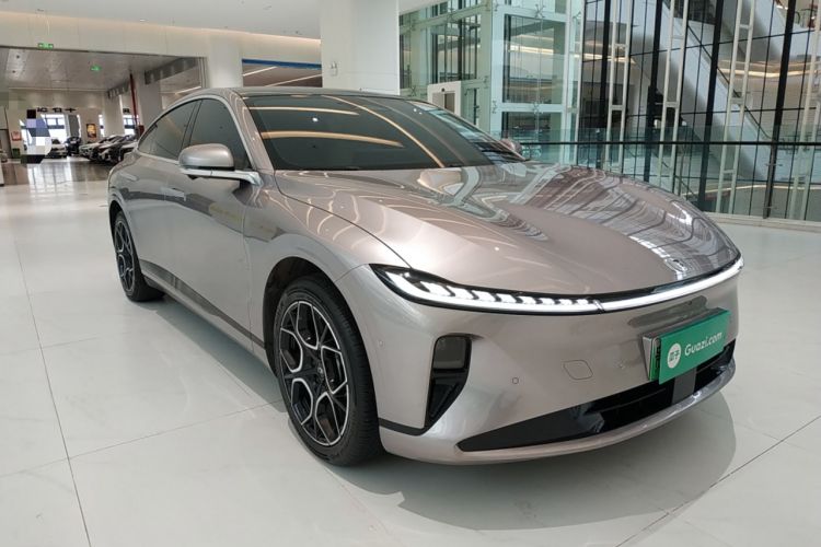 Used CHANGAN NEVO A07 2025 Blue Whale Pure Electric Version 625 Luxury Model Front Right 45 Deg