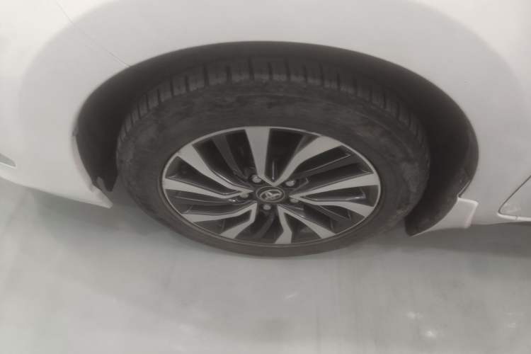 Used Toyota Corolla 2017 Revised Dual-Engine 1.8L E-CVT Elite Edition