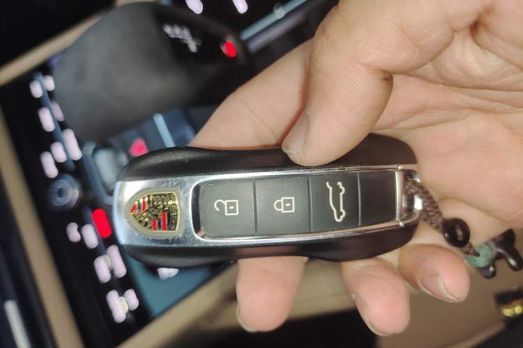 Used Porsche Cayenne E-Hybrid 2020 Cayenne E-Hybrid 2.0T