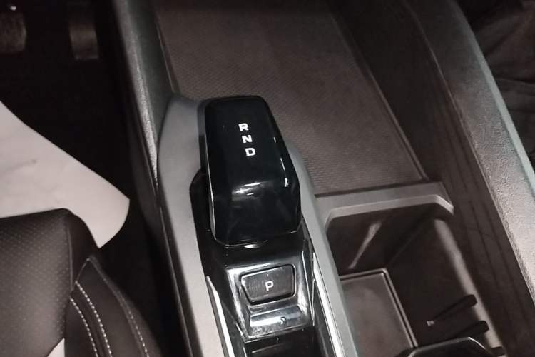 Used Geely Auto Binray 2024 Binrui COOL 1.5T DCT Champion Edition Gear Lever