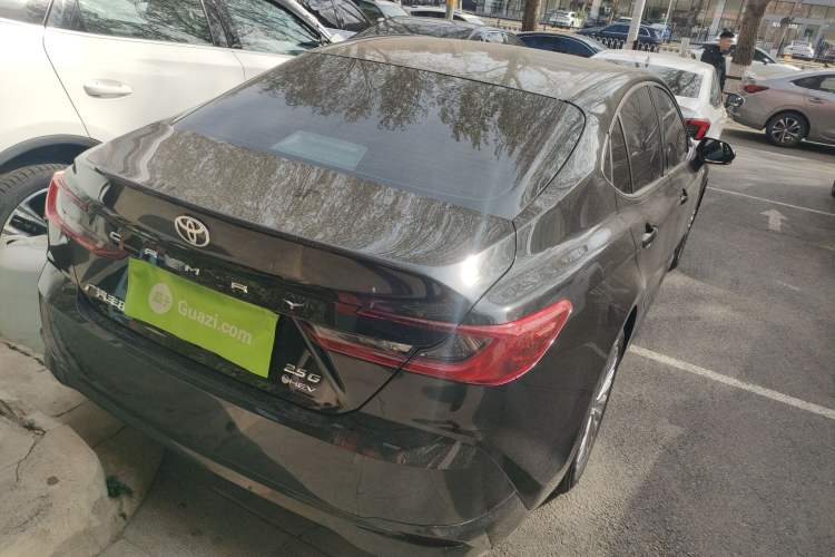 Used Toyota Camry 2024 Dual-Motor 2.0 HE Elite Edition
