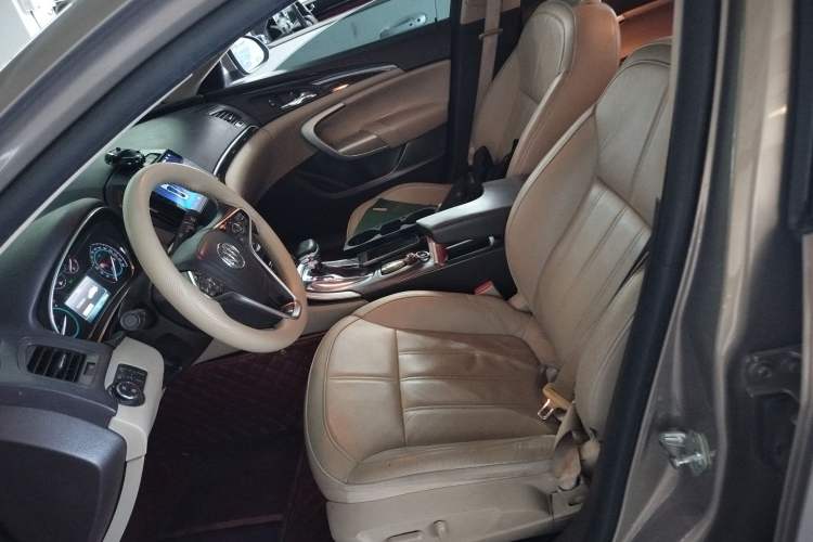 Used Buick Regal 2015 2.0L Elite Fashion Edition Left Front Seat