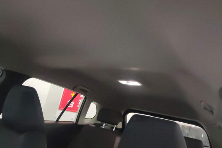 Used Toyota Corolla Cross 2023 Dual-Motor 2.0L Pioneer Edition Headliner