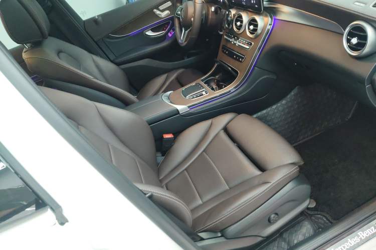 Used Mercedes-Benz GLC 2020 Facelift GLC 260 L 4MATIC Luxury Edition
