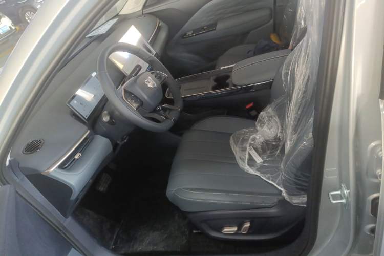 Used ARCFOX T1 2025 Model 425 PRO