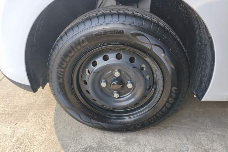 Used Wuling Hongguang New Energy 2024 All-Electric Model 300KM Standard Version