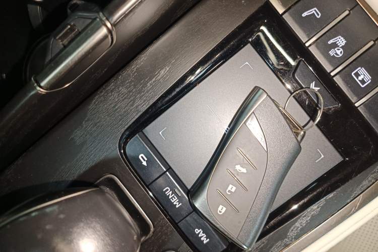 Used Lexus LS 2021 500h Executive Edition
