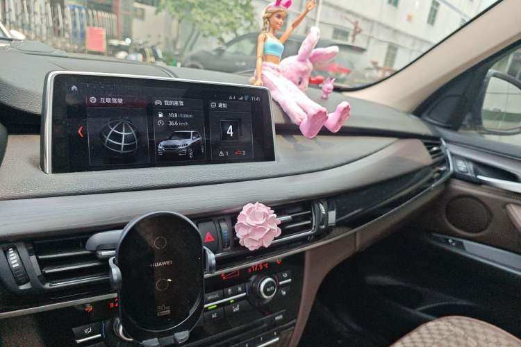 Used BMW X5 2018 xDrive28i Audio And AC Panel