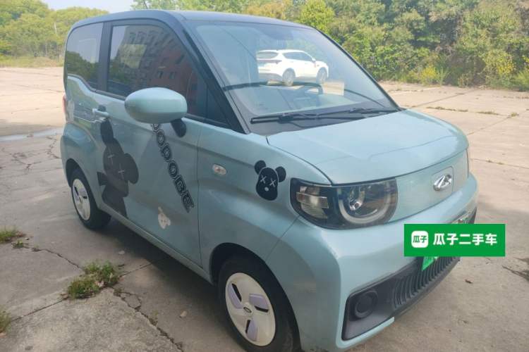 Used Chery QQ Ice Cream 2022 170km Sundae Phosphate Lithium-Ion Front Right 45 Deg