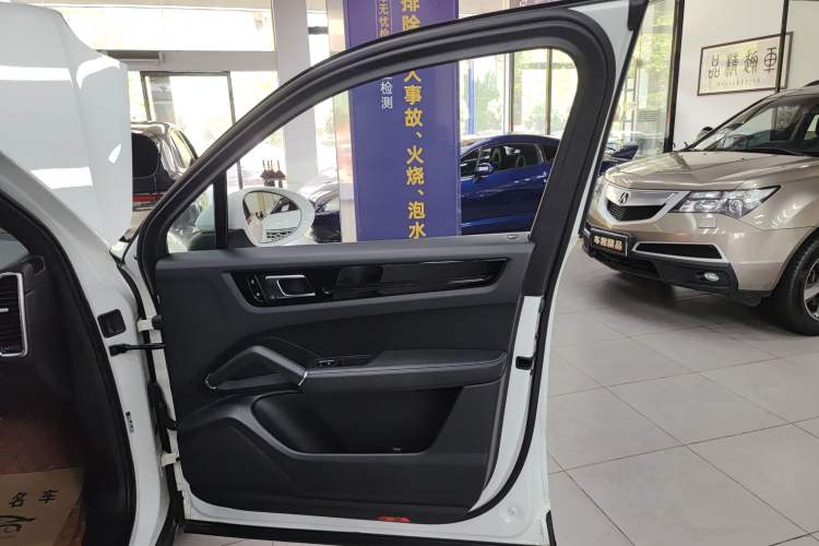 Used Porsche Cayenne 2020 3.0T Standard Version US Specification
