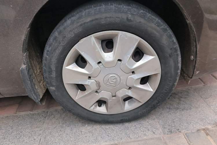 Used Baojun 630 2011 1.5L manual standard version
