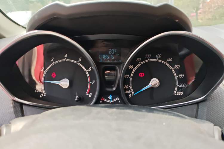 Used Ford Fiesta 2013 Sedan 1.5L Manual Fashion Edition
