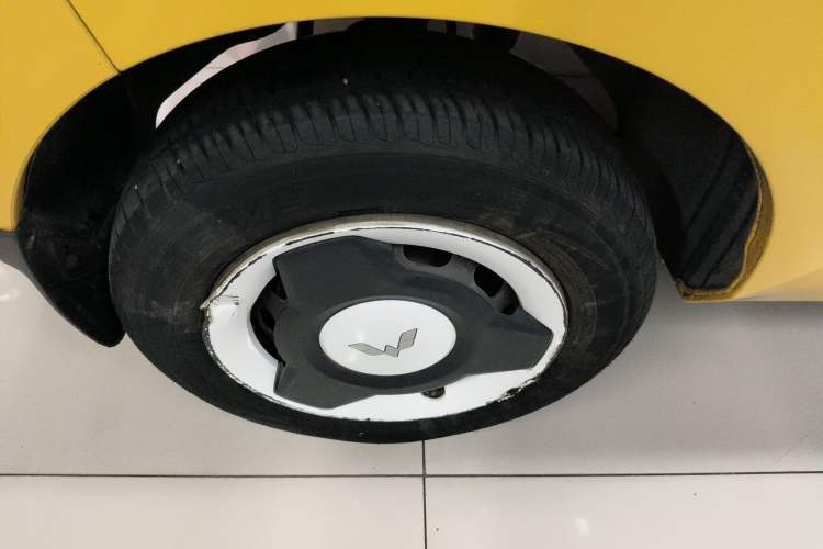 Used Wuling Hongguang MINIEV 2021 Macaron Fashion Model Lithium Iron Phosphate Exterior 5