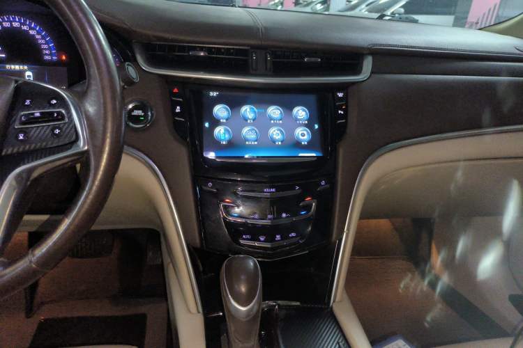 Used Cadillac XTS 2015 28T Comfort Model