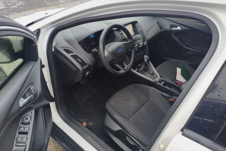 Used Ford Focus 2015 Hatchback 1.6L Automatic Comfort Model Driver Seat