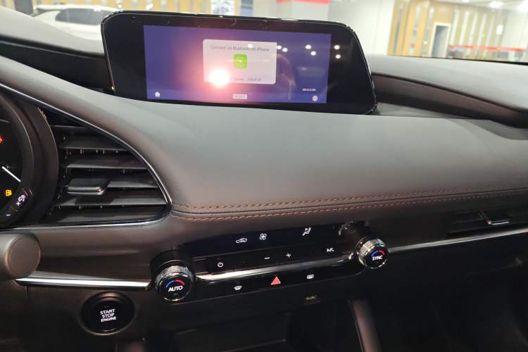 Used Mazda 3 Axela 2021 2.0L Automatic Zhiya Edition Audio And AC Panel