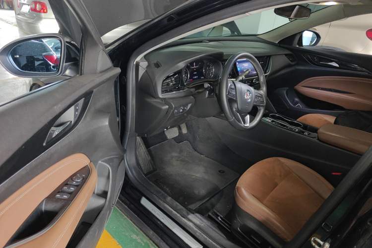 Used Buick Regal 2020 552T Luxury Version Driver Seat