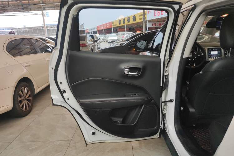 Used Jeep Compass 2017 200T Automatic Family Edition