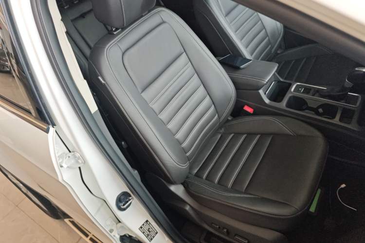 Used Ford Kuga 2017 EcoBoost 180 Four-Wheel Drive Luxury Wing Model
