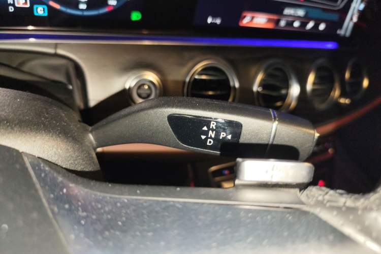 Used Mercedes-Benz E-Class 2021 E 300 L Sport Premium Edition Gear Lever