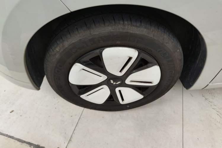 Used Wuling Hongguang MINIEV 2025 Four-Door Version Advanced Edition
