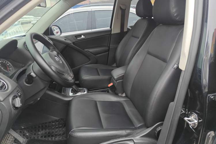 Used Volkswagen Tiguan L 2016 280TSI Automatic Two-Wheel-Drive Silk Road Style Edition