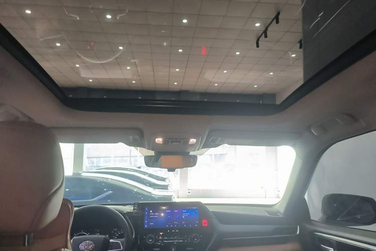 Used Toyota Highlander 2023 2.5L Smart Electric Hybrid Dual-Engine Four-Wheel Drive Prestige Version – 7 Seats
