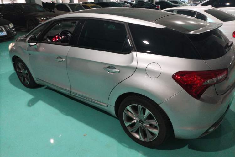 Used DS 5 2013 1.6T Luxury Edition THP160