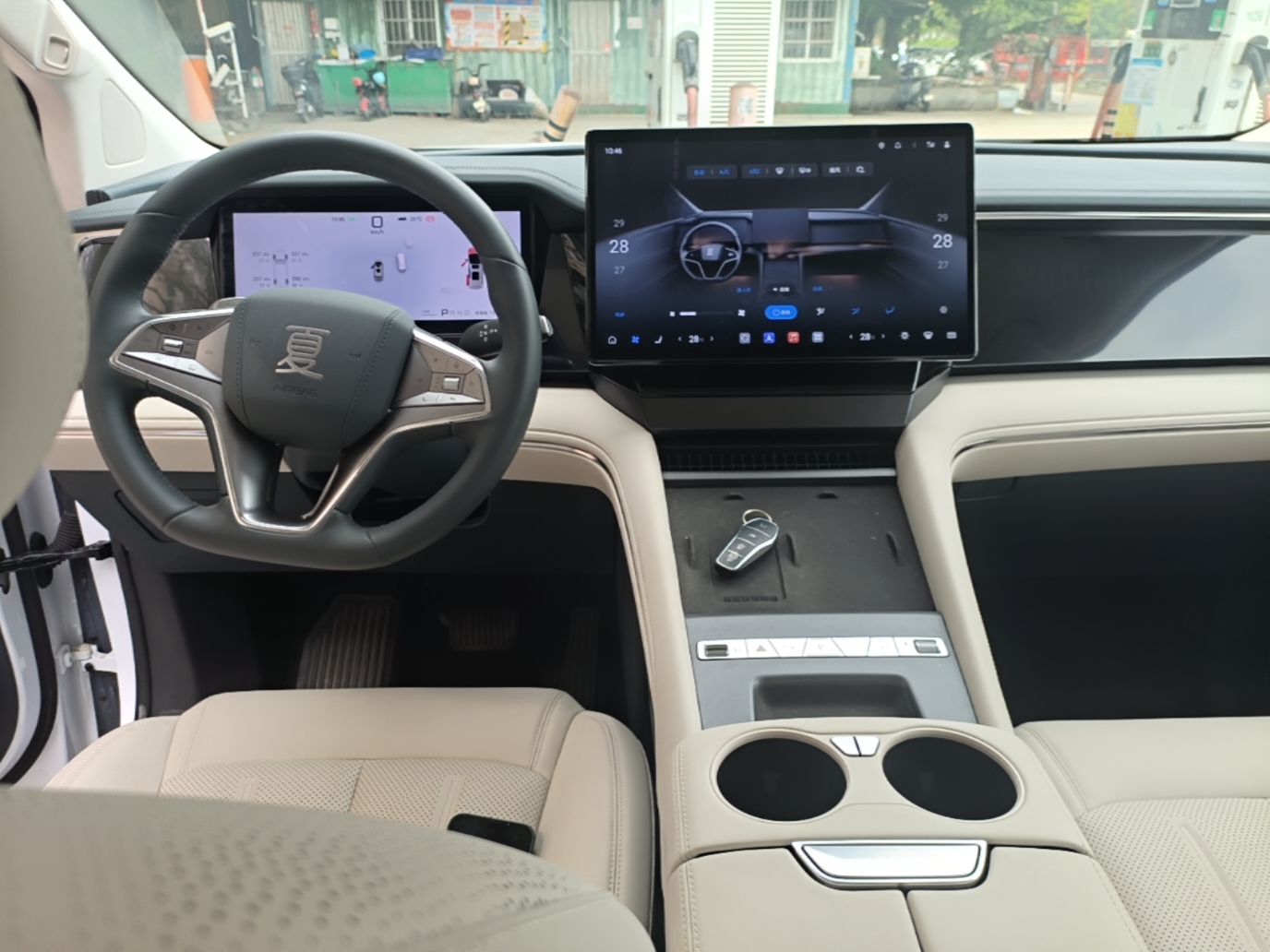 BYD Xia 2026 DM-i 1.5T 218KM Excellence Edition — снимка 12