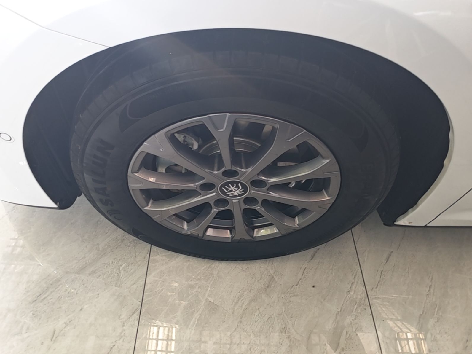 BYD Qin L 2025 DM-i Smart Drive 80KM Leading Model — снимка 10