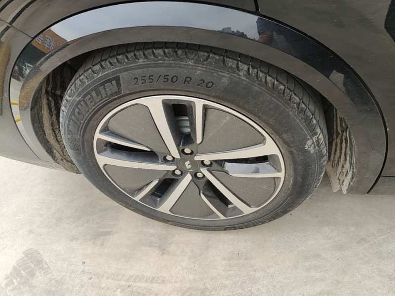 Used Li Auto L8 2024 Pro Model — 25