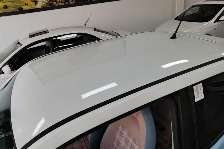 Used Chery QQ Ice Cream 2024 Youth Edition 205km Milkshake Roof