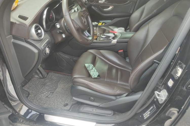 Used Mercedes-Benz GLC 2019 Facelift GLC 260 L 4MATIC Luxury Model Left Front Seat