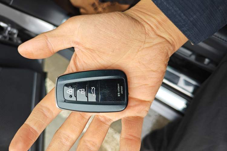 Used Toyota Avalon 2019 2.5L Touring Premium Version China V Standard
