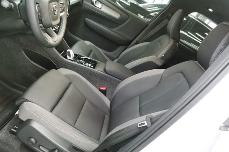 Used Volvo XC40 2023 B3 Zhiyuan Luxury Edition
