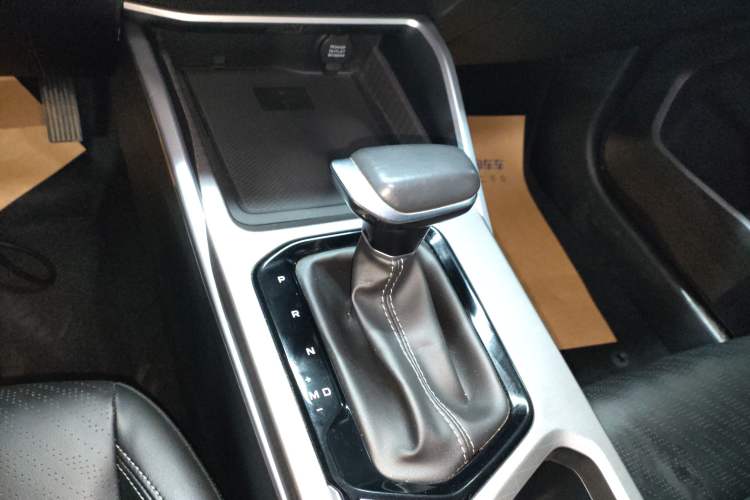 Used Geely Auto Emgrand 2022 4th Generation 1.5L CVT Luxury Model Gear Lever