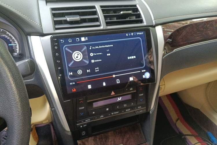 Used Toyota Camry 2016 2.0E 10th Anniversary Elite Edition
