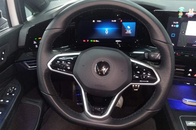 Used Volkswagen Golf 2021 280TSI DSG R-Line Steering Wheel