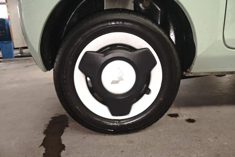 Used Wuling Hongguang MINIEV 2022 Macaron Fashion Edition Lithium-Nickel-Cobalt-Alpha-oxide