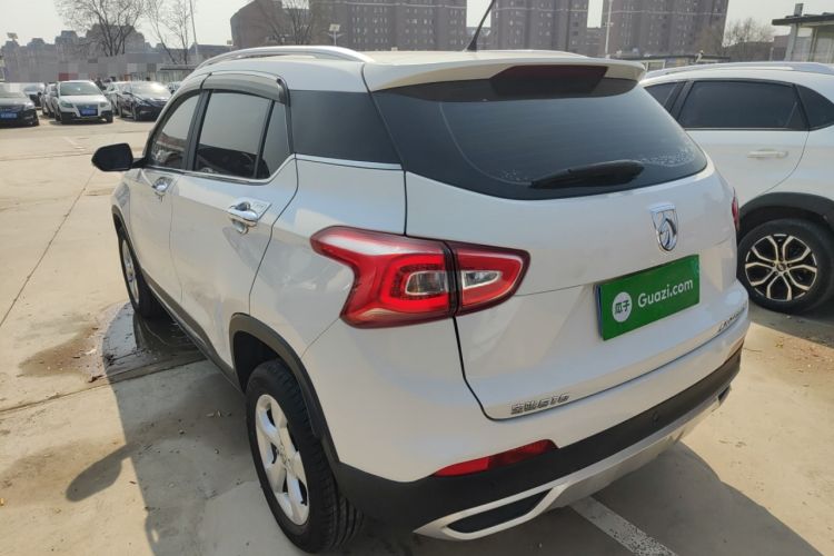 Used Baojun 510 2017 1.5L Manual Fashion Model
