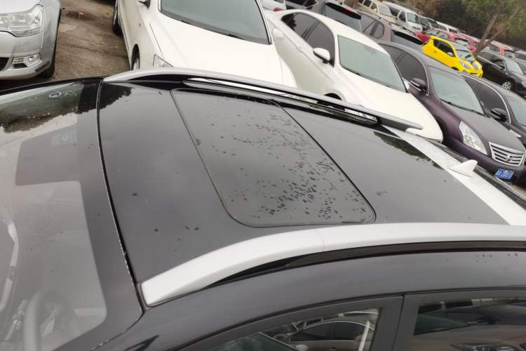 Used Kia kx1 Stonic 2021 1.4L CVT Sunroof Model